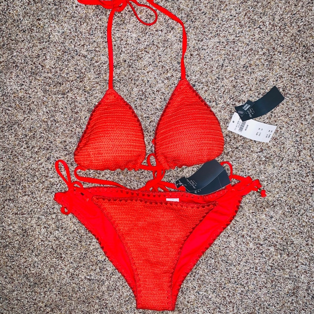 Classic Triangle Bikini!